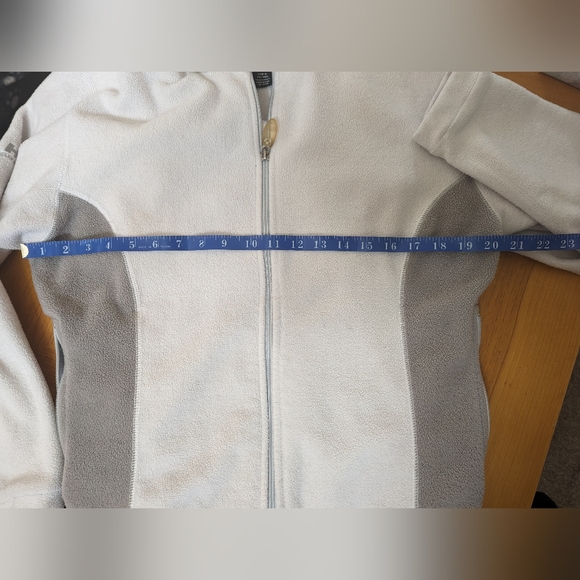Helly Hansen women's fleece - size large - cream and grey - Picture 7 of 7